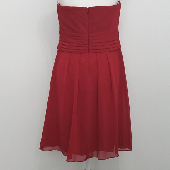 DAVID'S BRIDAL Red Strapless Crinkle Chiffon Party Dress, Women's: 10, $40 - Picture 4 of 9